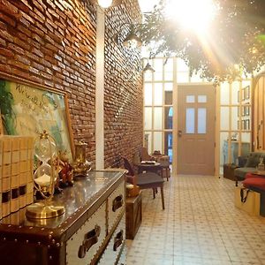 Hide And Seek Boutique Hometel